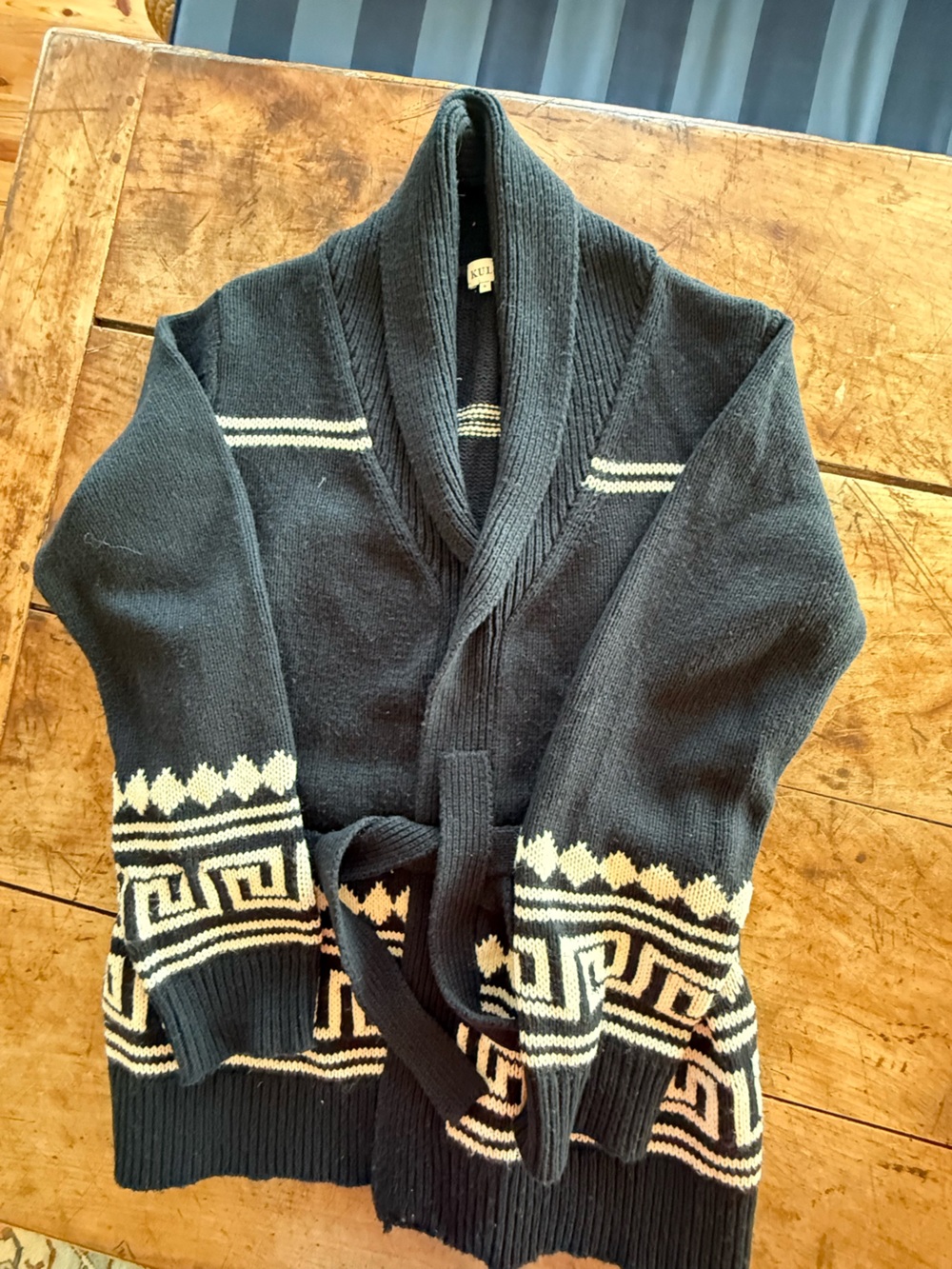 Women’s KULE Black Shawl Collar Belted Sweater with Cream Pattern